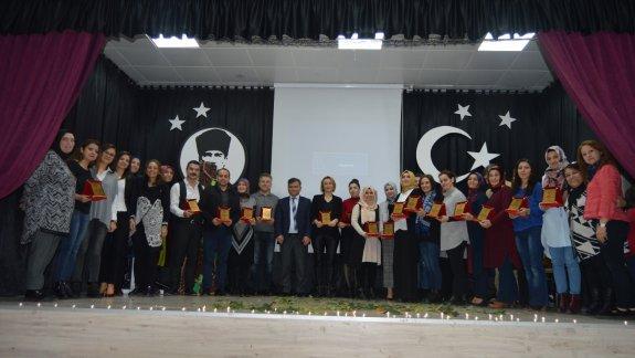 Canik Hasköy Cumhuriyet İlkokulunda Veliler Arası Şiir Dinletisi Yarışması Yapıldı