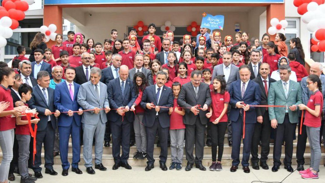 İlköğretim Haftası Programı Samsun Valimiz Sayın Osman KAYMAK'ın Teşrifleri İle Kuzey Yıldızı Ortaokulu'nda Gerçekleştirildi