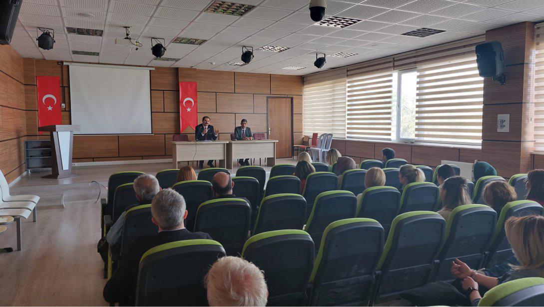 İlçe Milli Eğitim Müdürümüz Zahit Köseoğlu Okul Rehber Öğretmenleri İstişare Toplantısı Gerçekleştirdi...