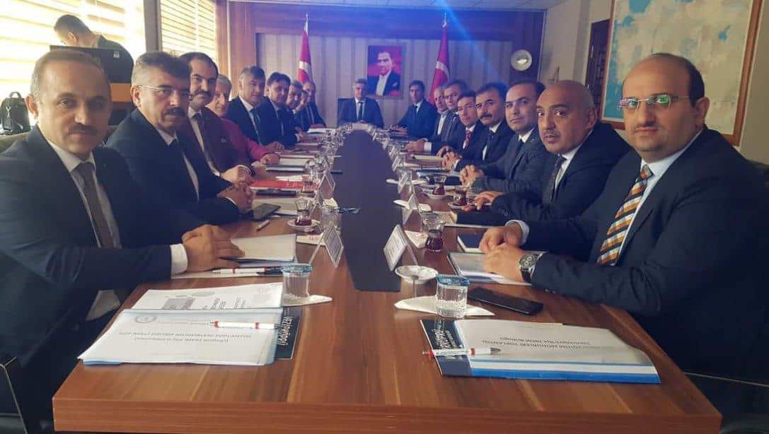 İl Milli Eğitim Müdürümüz Sayın Dr. Murat Ağar Başkanlığında, İlçe Millî Eğitim Müdürleri Kurulu Toplantısı Düzenlendi...