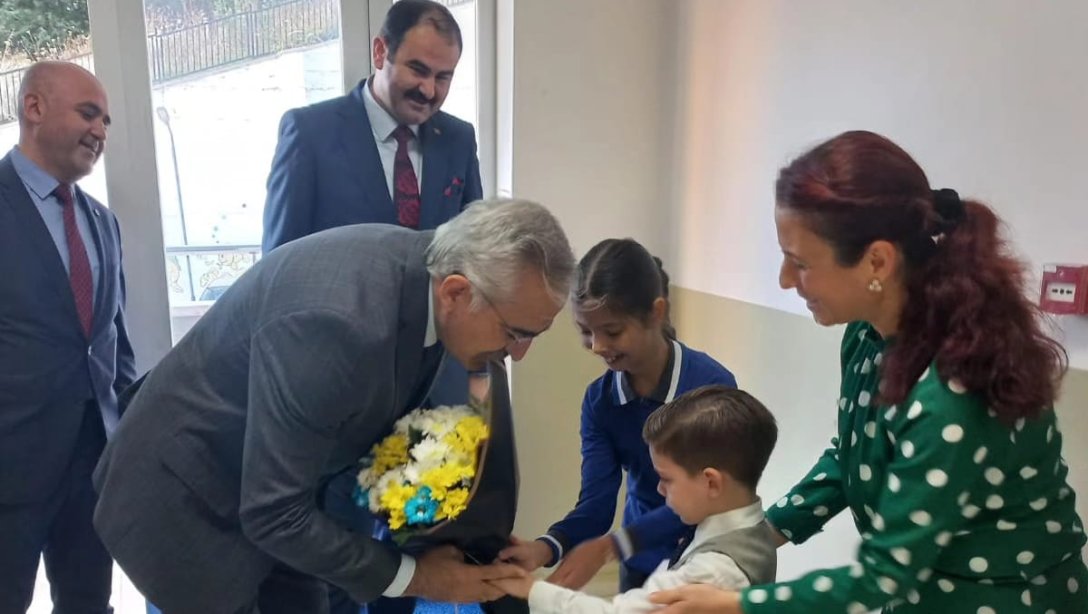 Canik Kaymakamımız Sayın Vehbi BAKIR'ın Cahit Zarifoğlu İlkokulu Ziyareti...